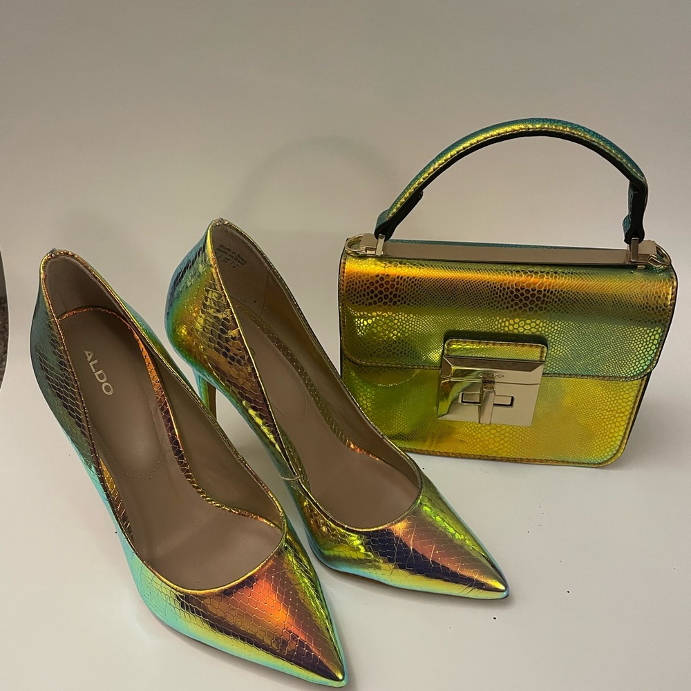 Aldo Shimmering Green and Gold Heels with Handbag